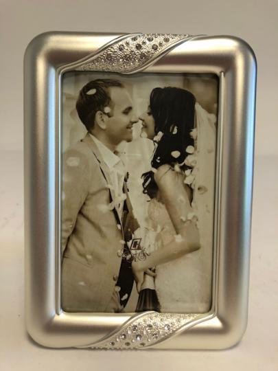 ESKÜVŐI KÉPKERET FÉM 10X15CM E70046-FA