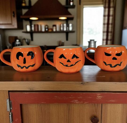 HALLOWEEN KERÁMIA BÖGRE 9,5X8,5CM ES10756